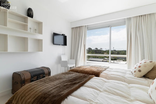 Penthouse En Venta Y Alquiler. Villa Brava 2. Punta Del Este. Playa Brava.