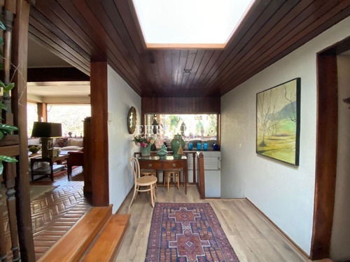 Casa En Venta De 6 Dorm, En Camino El Refugio. El Arrayán