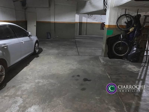 Recoleta - Departamento Semipiso Con Cochera Y Seguridad