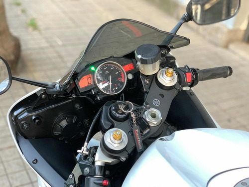 Yamaha R6 /// 2011 - 18.000km