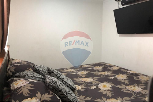 Casa Con Piscina, Quincho Y Cocina Renovada
