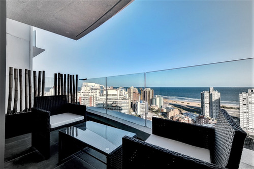 Imagen 6 de 9 de Alquiler Departamento 1 Dormitorio En Artower Punta Del Este