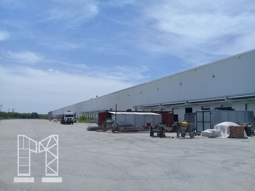 Galpón De 6350 M2 En Tres De Febrero - Loma Hermosa - Nave Logística