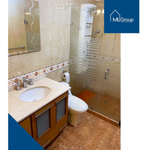 Imagen 10 de 14 de Amplia Casa En La Cornisa Con Extenso Terreno Y Piscina.