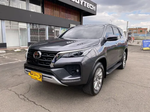 Toyota Fortuner 2.4 SRV AT