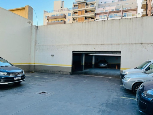 Venta De 142 Posiciones De Cocheras En Cordoba - Inv0083