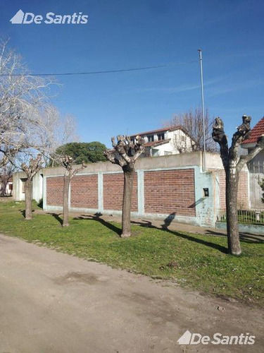 Lote Con Mejoras Y Pequeña Construcción - Serena