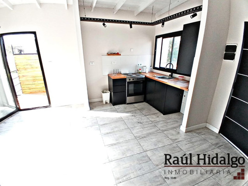 Imagen 3 de 18 de Departamento Ph De 2 Ambientes Con Balcón Terraza En Villa Primera