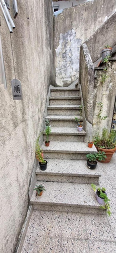 Ph En Venta - 3 Dormitorios 1 Baño - 170mts2 - Villa Pueyrredón