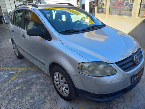 Volkswagen Suran 1.6 I Comfortline 90a