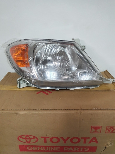 Faro Derecho Toyota Hilux 2006-2008 Original