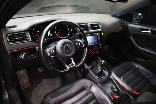 Volkswagen Vento 2.0 Tsi Gli 211cv App Connect