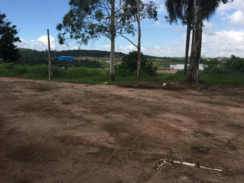 Excelente Oportunidade!!! Área Bruta: 215.960,01m², Sendo 3 Platôs: - Te0018