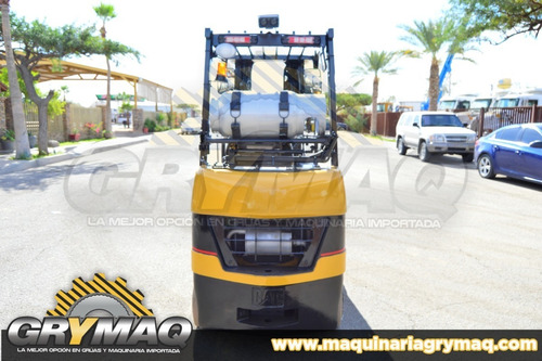 Imagen 2 de 8 de Montacargas Cat C4000 2005