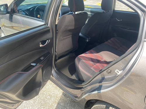Toyota Yaris 1.5 5p S Mt