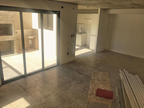 Imagen 4 de 28 de Duplex En Condominio Cerrado- Zona Portones - Carrasco Norte