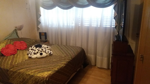 Imagen 7 de 14 de Casa 6 Amb. Con Dependencia. Venta. Villa Lugano.