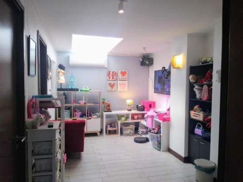 Hermosa Casa Estilo Contemporaneo