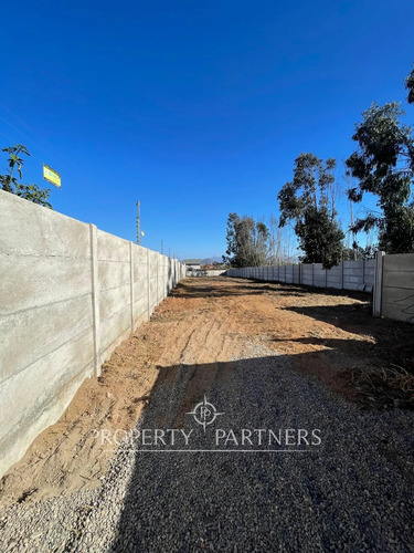 Amplio Terreno En Arriendo, Sin Rol, Av. Guillermo...