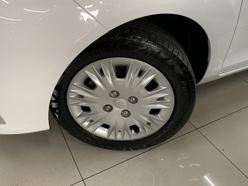 Ford Fiesta 1.6 TI-VCT FLEX SE MANUAL