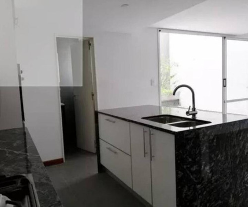 Imagen 4 de 15 de Departamento De 3 Dormitorios Dúplex Con Patio En Pichincha