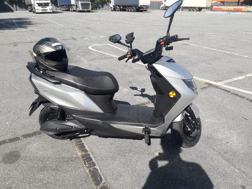 Moto Autopropelido Nxt E-kay 2025