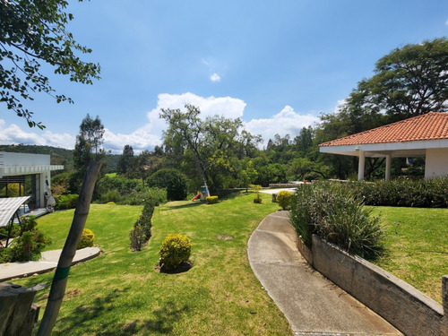 Venta De Villa Ahuehuete Dentro De Fracc Gran Reserva Con Todos Los Servicios En Ixtapan De La Sal Edomex