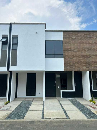 Casa En Condominio En Jamundí De 2 Pisos Con Terraza (420mil) (c.c)