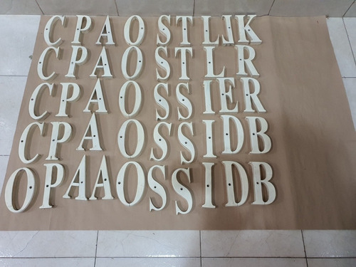 Lote De 45 Letras De Madera Pintadas De 14 Cms De Alto