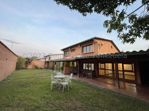 Imagen 1 de 12 de Casa En Venta En Lomas De La Lagunita