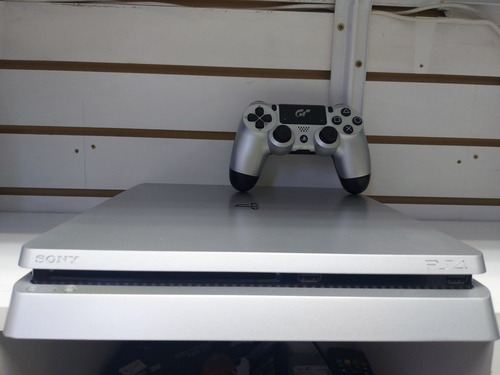 Playstation 4 Ps4 Slim 1tb Standard Color Silver (Usado)