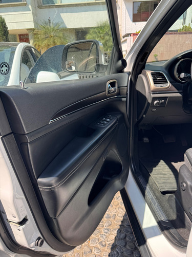 Jeep Grand Cherokee 3.6 Limited V6 4x2 At