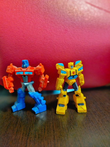 Transformer ($200 Por 2 Figuras) (Usado)