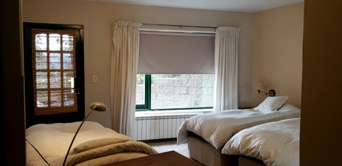 Imagen 10 de 15 de Cabaña Duplex Hasta 3 Personas Con Vista Al Lado Y Jardín