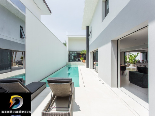 Imagem 4 de 30 de Casa Para Venda Com Projeto Do Arquiteto Leonardo Mancenido. Dispõe De Área Externa Com Paisagismo, Raia Climatizada E Salão De Jogos. - 0100969 - 69844795