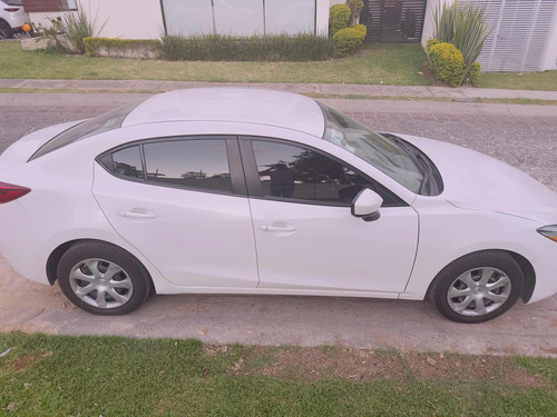 Mazda Mazda 3 2.0 I Sedan At