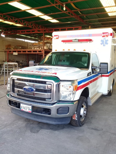 Imagen 1 de 10 de Fabricación Y Ventas De Ambulancia Y Equipos De Médicos
