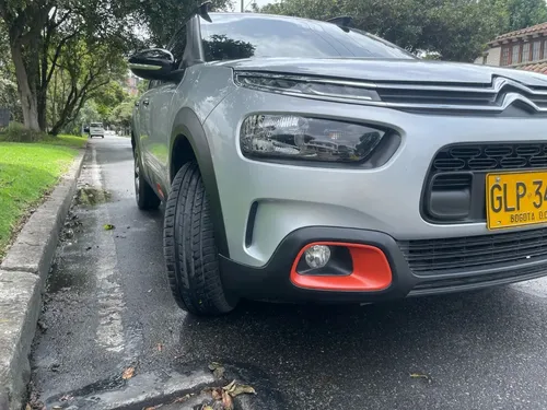 Citroën C4 Cactus 1.6 Shine Turbo Aut