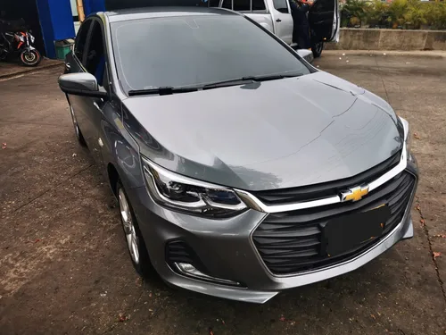 Chevrolet Onix 1.0T Premier Sedan At