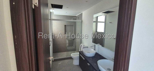 Departamento En Renta En Huixquilucan, Bosque Real Am. 25-3623