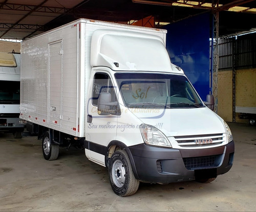 Iveco Daily 35s14 - 2009 (caminhonete)