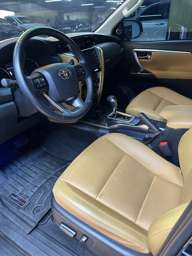 Toyota Fortuner 2024