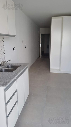 Departamento Zeballos Al 1600 - Centro Sur