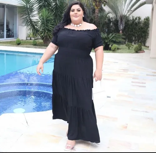 Vestido longo tomara que caia sale plus size