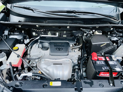Toyota RAV4 2.5 Le At
