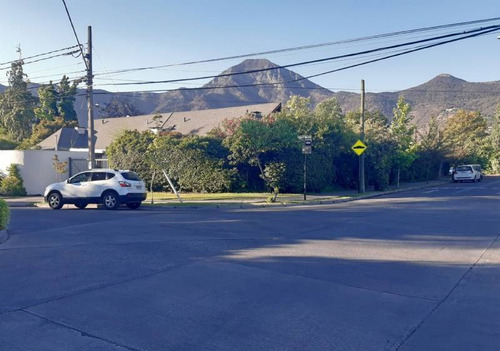 Imagen 1 de 4 de 510m2 - Sitio - Vista Despejada A Cerro Manquehue
