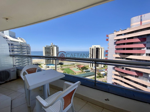 Imagen 2 de 19 de Hermoso Apto. Con Vista Al Mar En Edificio Con Servicios! - Punta Del Este Brava
