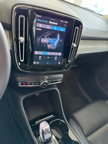 Volvo Xc40 2023