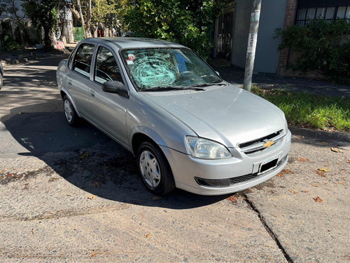 Chevrolet Corsa Spirit Ls Chocado En Marcha