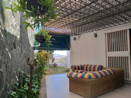 Imagen 15 de 30 de Vendo Casa 580mtrs2 5h+2s/5b+2s/4p Colinas De Tamanaco 9230